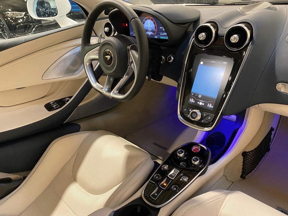 McLaren GT lần đầu đặt chân đến Việt Nam