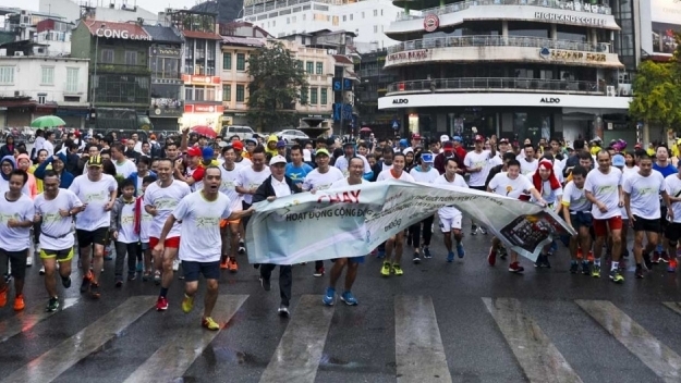 Gần 700 vận động viên đăng ký tham gia giải chạy Vì an toàn giao thông - Otofun Marathon 2019