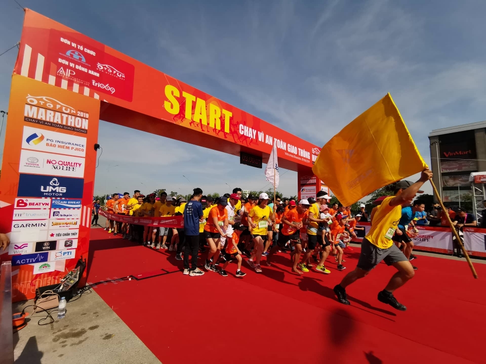 nhin lai nhung khoanh khac tuyet dep tai otofun marathon 2019