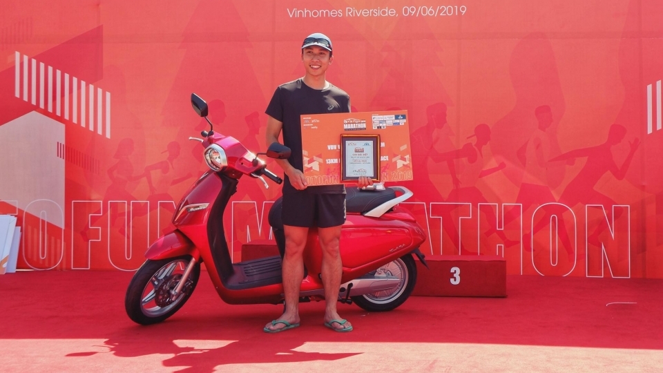 Otofun Marathon 2019: Đã tìm được chủ nhân xe máy điện VinFast Klara