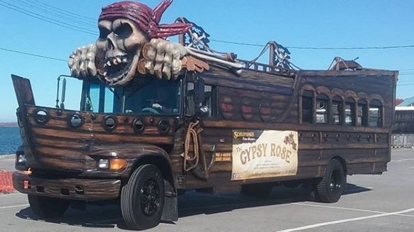 Gypsy Rose - xe buýt mang phong cách "tàu cướp biển" độc nhất vô nhị
