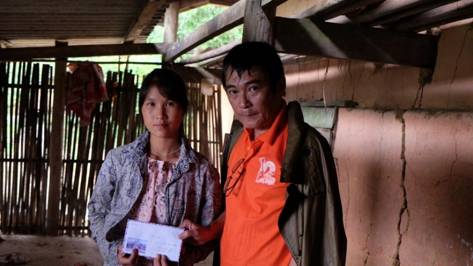 Quỹ OF Vì cộng đồng trao 38 triệu cho các gia đình chịu thiên tai ở Lao Chải