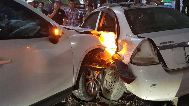 Truy tìm tài xế Mazda CX-5 gây tai nạn liên hoàn rồi bỏ chạy
