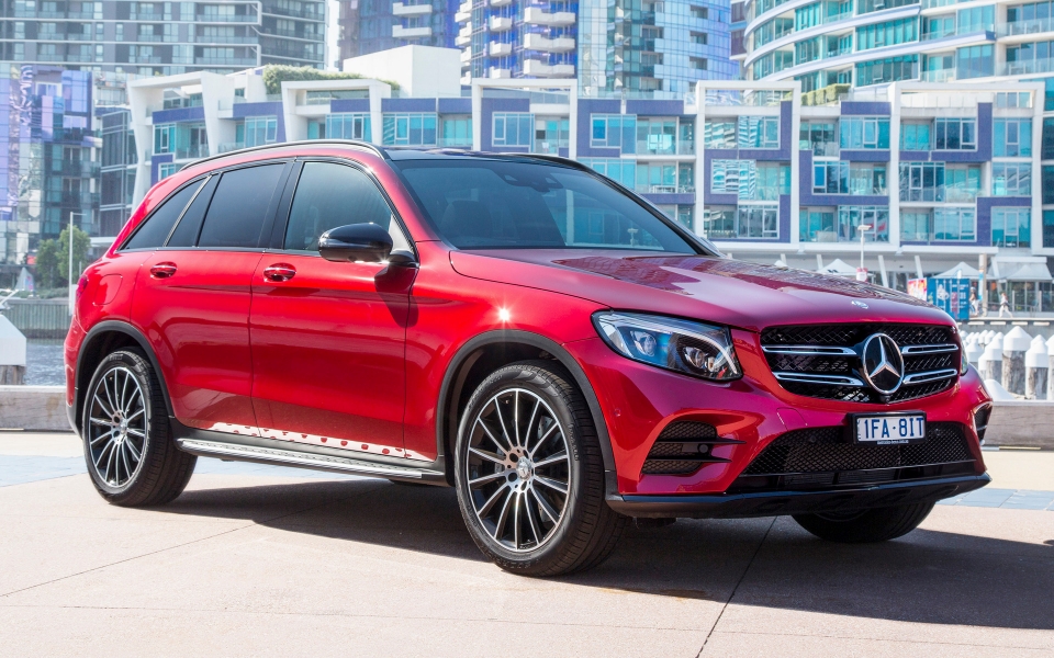 Mercedes-Benz Việt Nam triệu hồi 765 xe GLC vì lỗi túi khí mercedes benz viet nam trieu hoi xe lan thu 10 vi loi tui khi