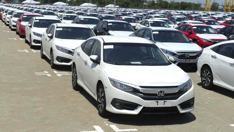 Hơn 11.000 ô tô nhập khẩu về Việt Nam trong tháng 3/2019