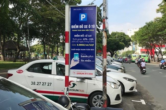 Lái xe có phần mềm My Parking mới được đỗ xe dưới lòng đường ở Sài Gòn tp ho chi minh tai xe co phan mem my parking moi duoc do xe duoi long duong