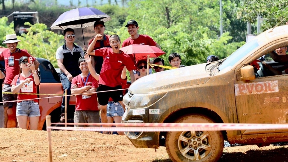 Dấu ấn của các VĐV hạng Bán tải Việt Nam tại đường đua bò VOC 2018