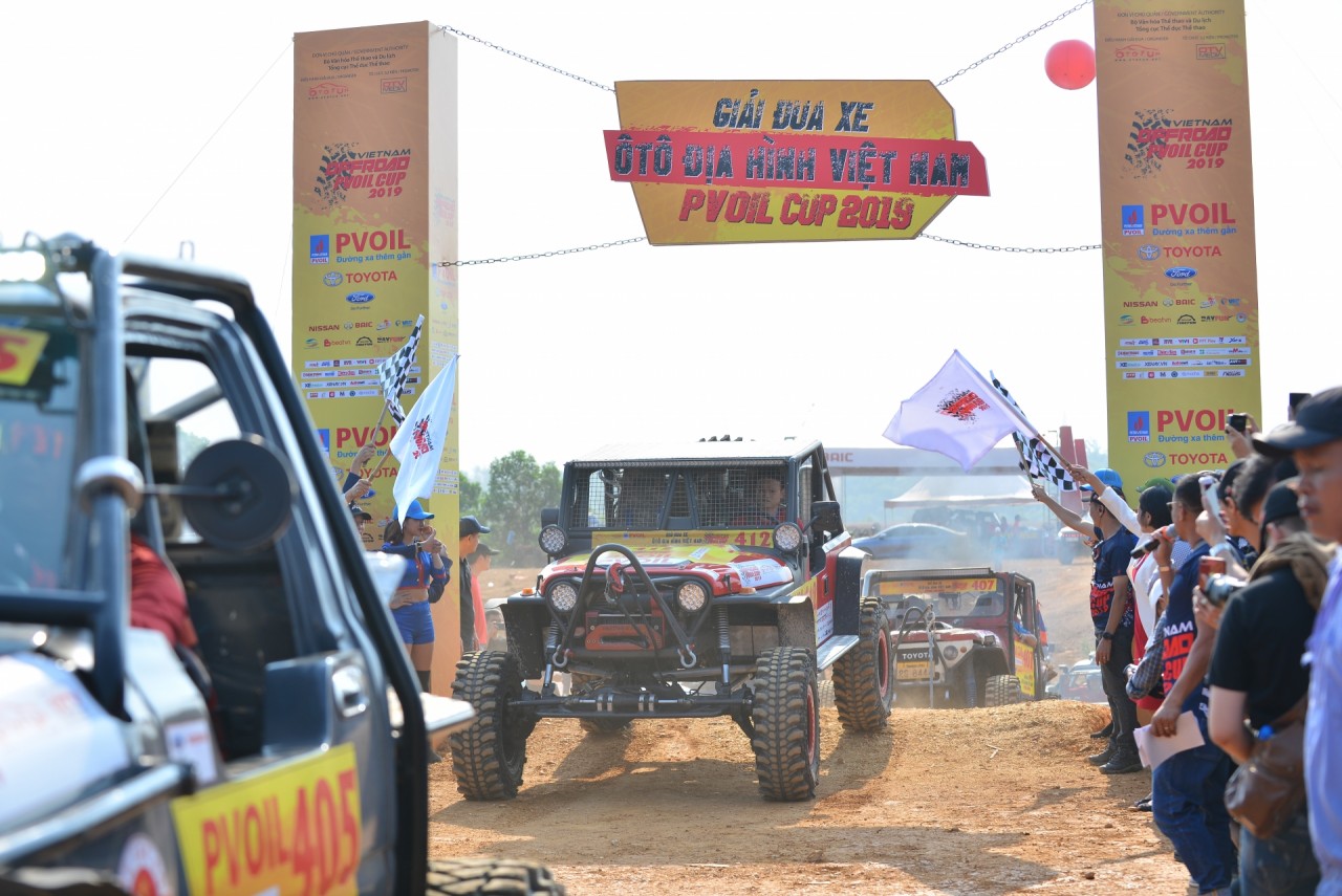 giai dua xe o to dia hinh viet nam pvoil cup 2019 chinh thuc khai mac