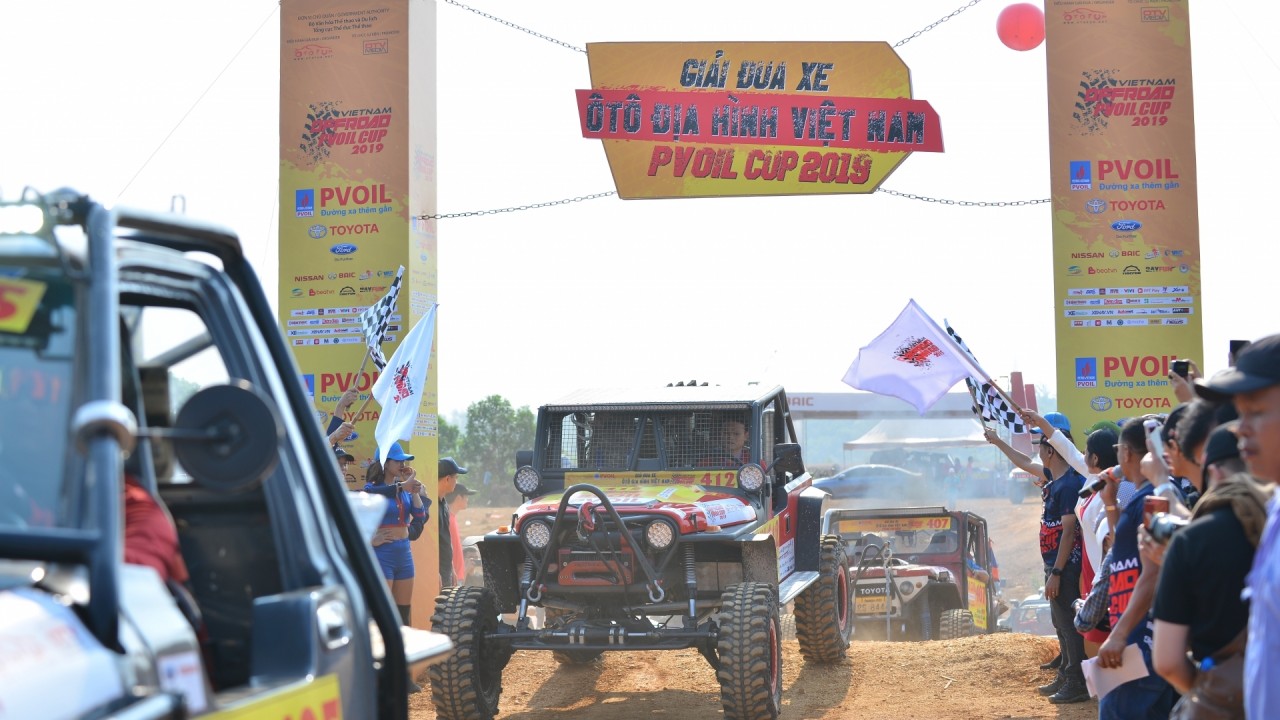 Giải Đua xe Ô tô Địa hình Việt Nam PVOIL Cup 2019 chính thức khai mạc