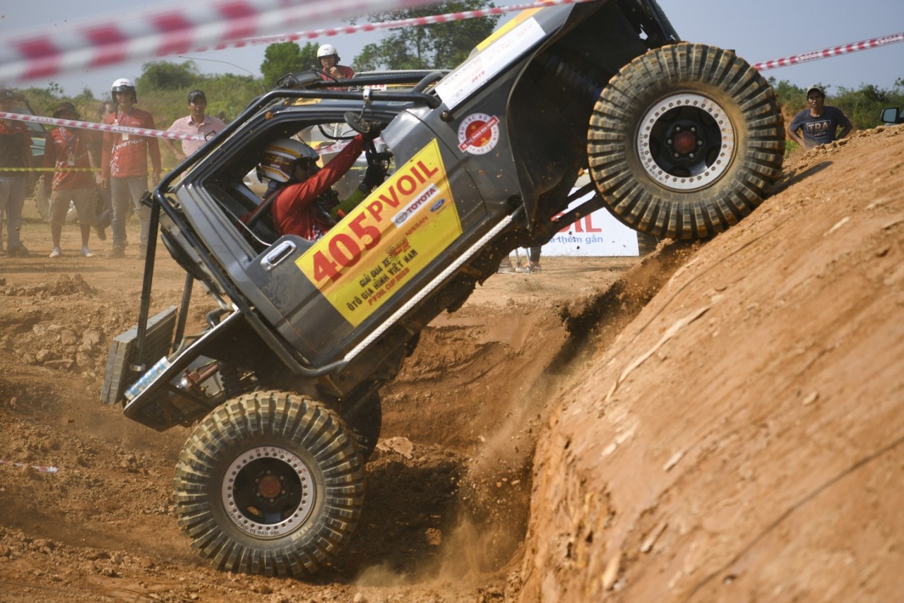 pvoil voc 2019 cam bay ho sau va tinh than dong doi o duong thi so 06