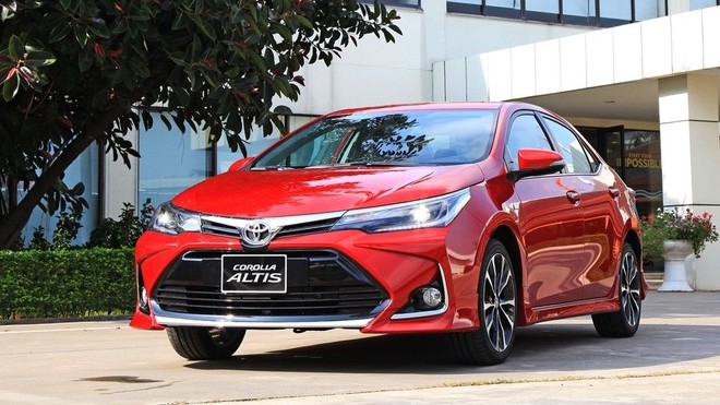 Toyota Corolla Altis giảm giá tới 50 triệu đồng