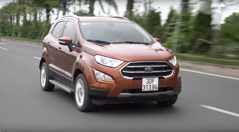 ford ecosport chat hon voi phien ban 2018