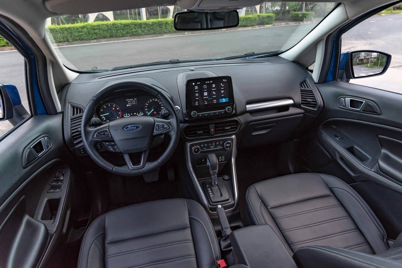 vua ra mat ford ecosport 2020 khuyen mai gan 50 trieu dong
