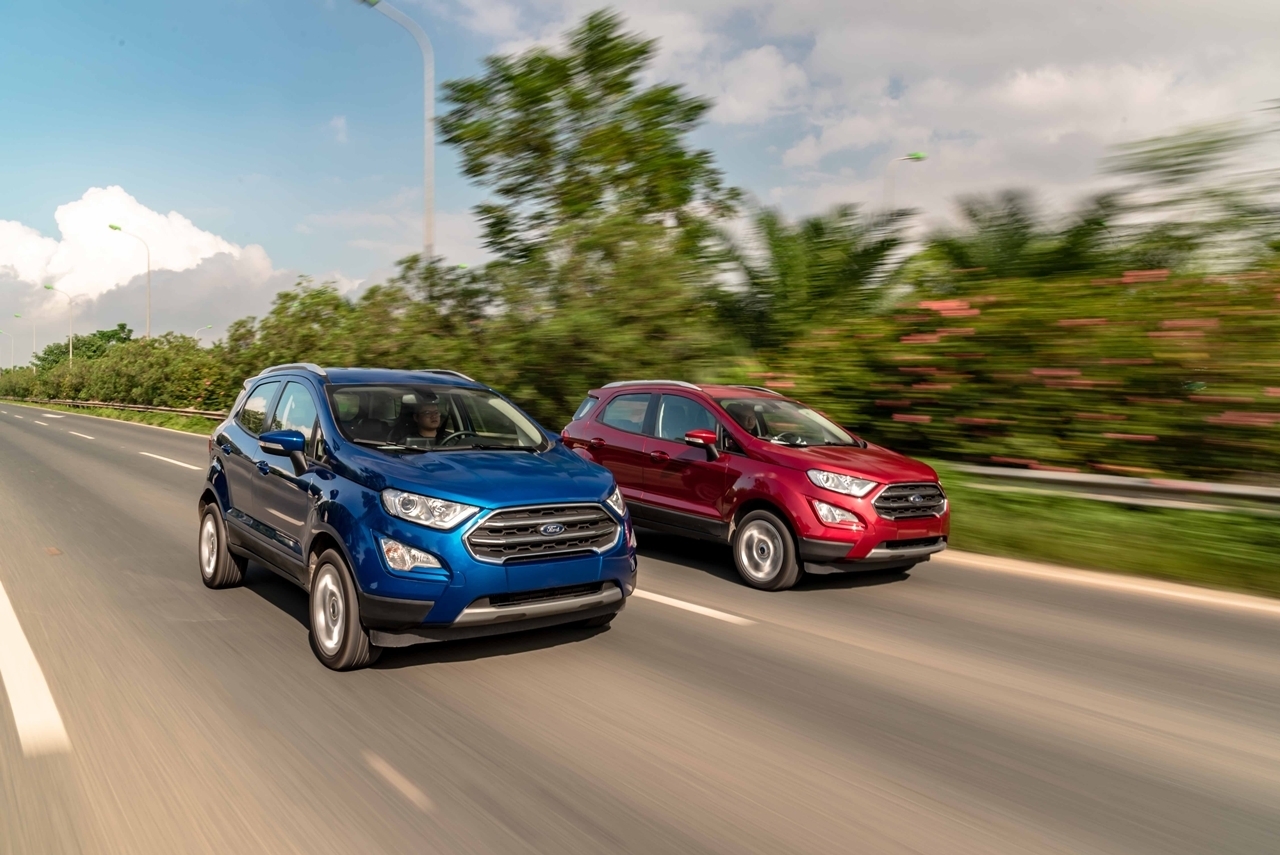 vua ra mat ford ecosport 2020 khuyen mai gan 50 trieu dong