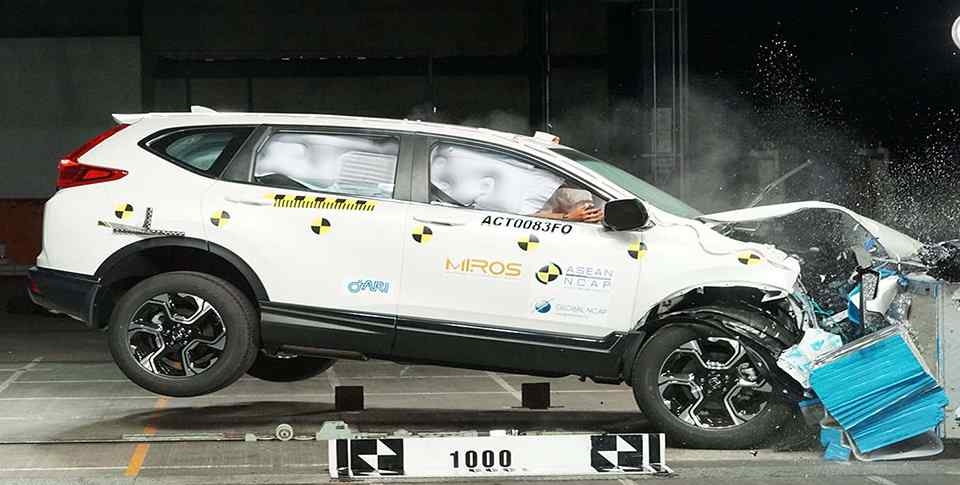 honda cr v dat hai giai thuong an toan cua to chuc danh gia xe moi dong nam a