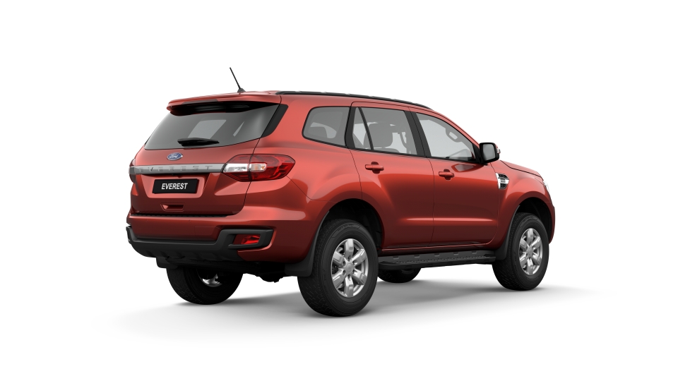 gia ford everest ambiente chi tu 999 trieu den 1052 ti dong