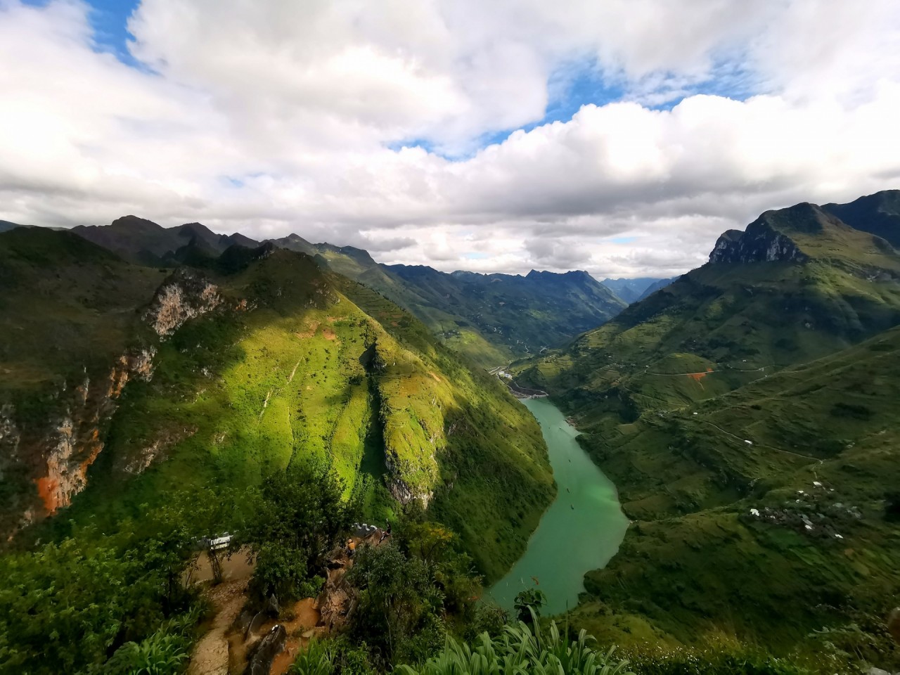 Hà Giang đẹp nhưng nguy hiểm với người ít đi đường núi