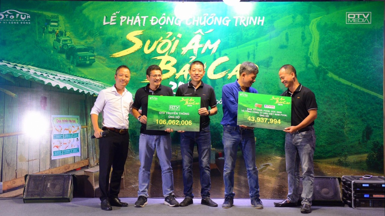 OTV Media và PVOIL trao 150 triệu đồng cho chương trình "Sưởi ấm bản cao 2020"