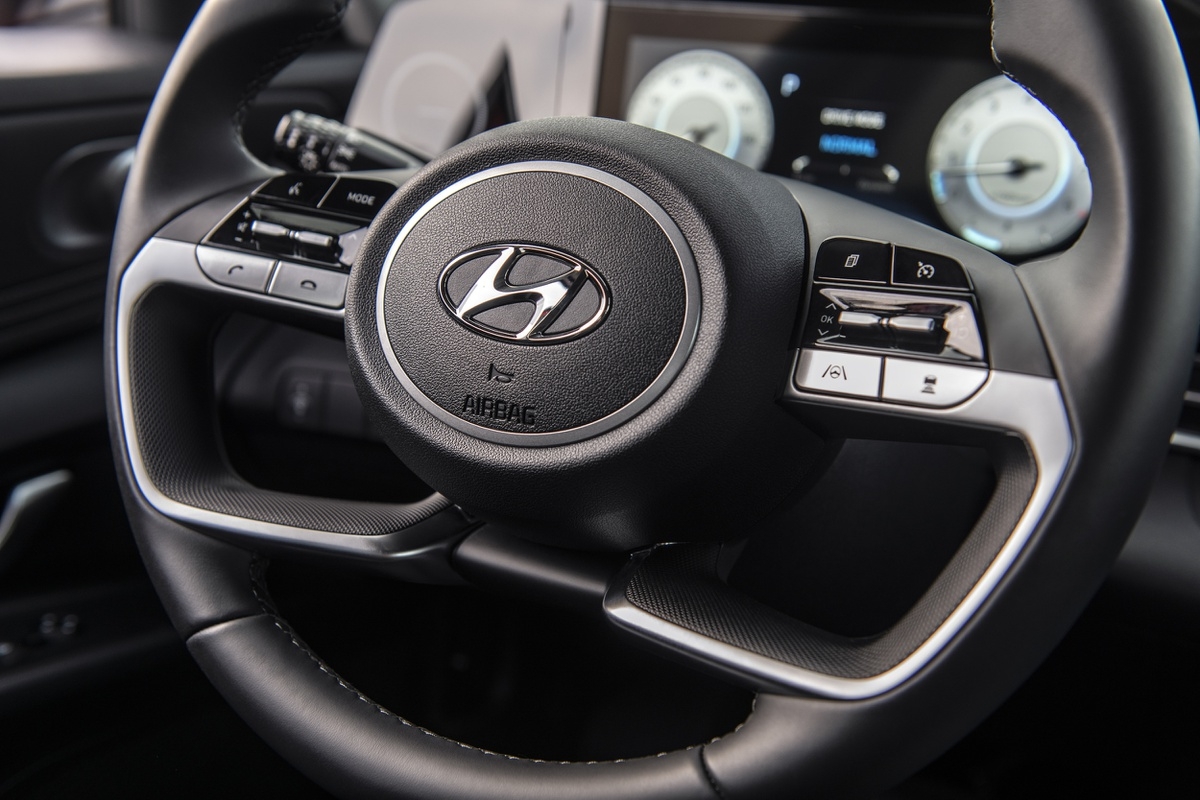 Hyundai Elantra 2021 sắp ra mắt tại Malaysia
