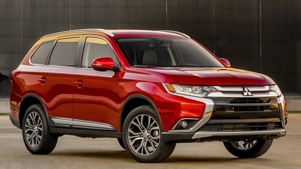 Triệu hồi gần 1.000 xe Mitsubishi Outlander lỗi phanh và cân bằng điện tử