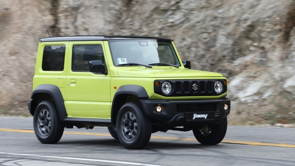 Phóng viên lái thử phát hiện lỗi tự phanh của Suzuki Jimny 2019
