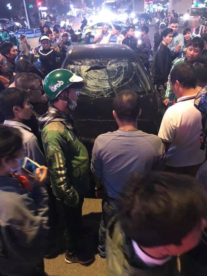 hyundai gay tai nan lien hoan tren pho tran duy hung hai ba bau nhap vien