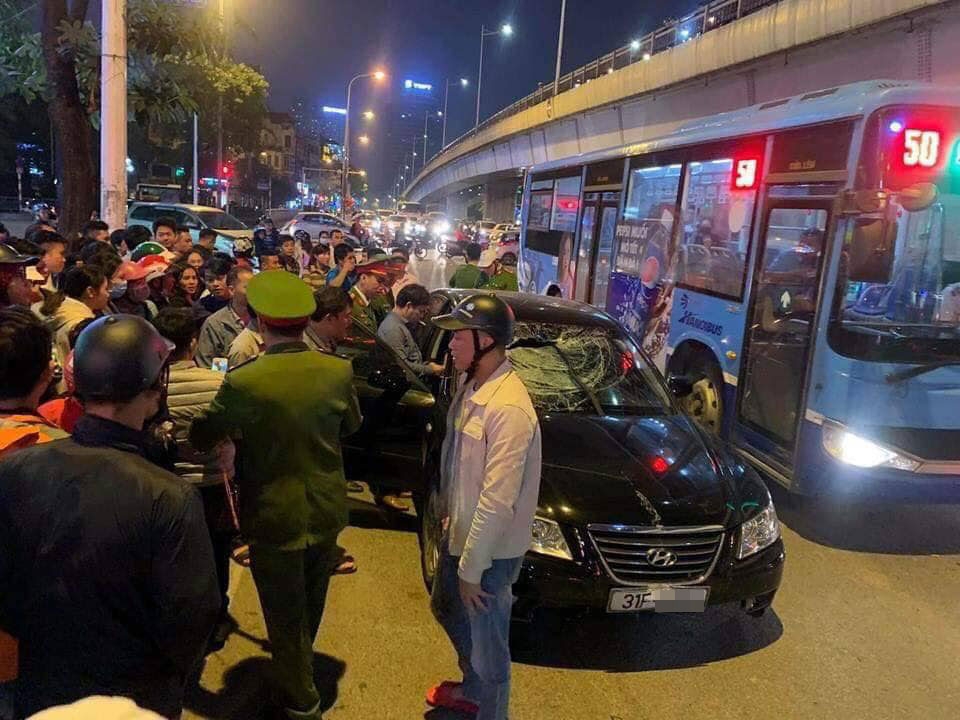 hyundai gay tai nan lien hoan tren pho tran duy hung hai ba bau nhap vien