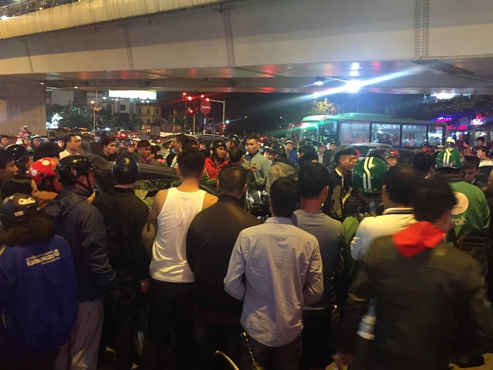 hyundai gay tai nan lien hoan tren pho tran duy hung hai ba bau nhap vien