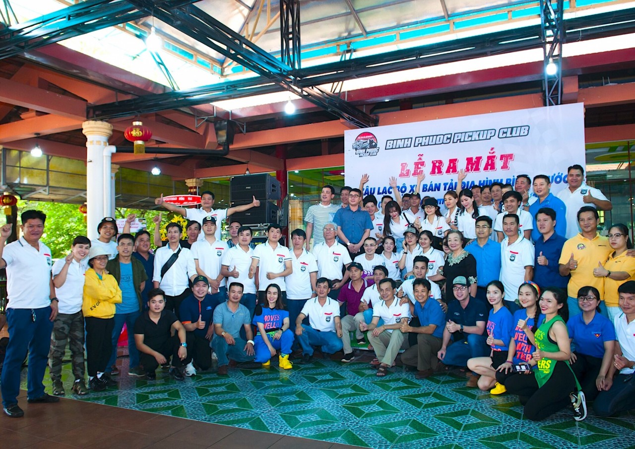 Gần 70 thành viên Bình Phước Pickup cùng một số khách mời hào hứng tham gia Lễ ra mắt CLB 
