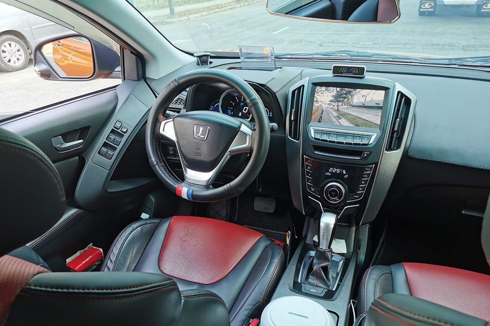 chi hon 500 trieu dong luxgen u6 cu nhap khau dai loan lot tam ngam