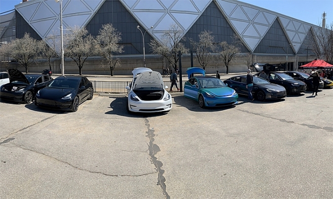 Tesla bị cấm tham dự triển lãm vì quay lưng lại hệ thống đại lý ô tô kiểu truyền thống