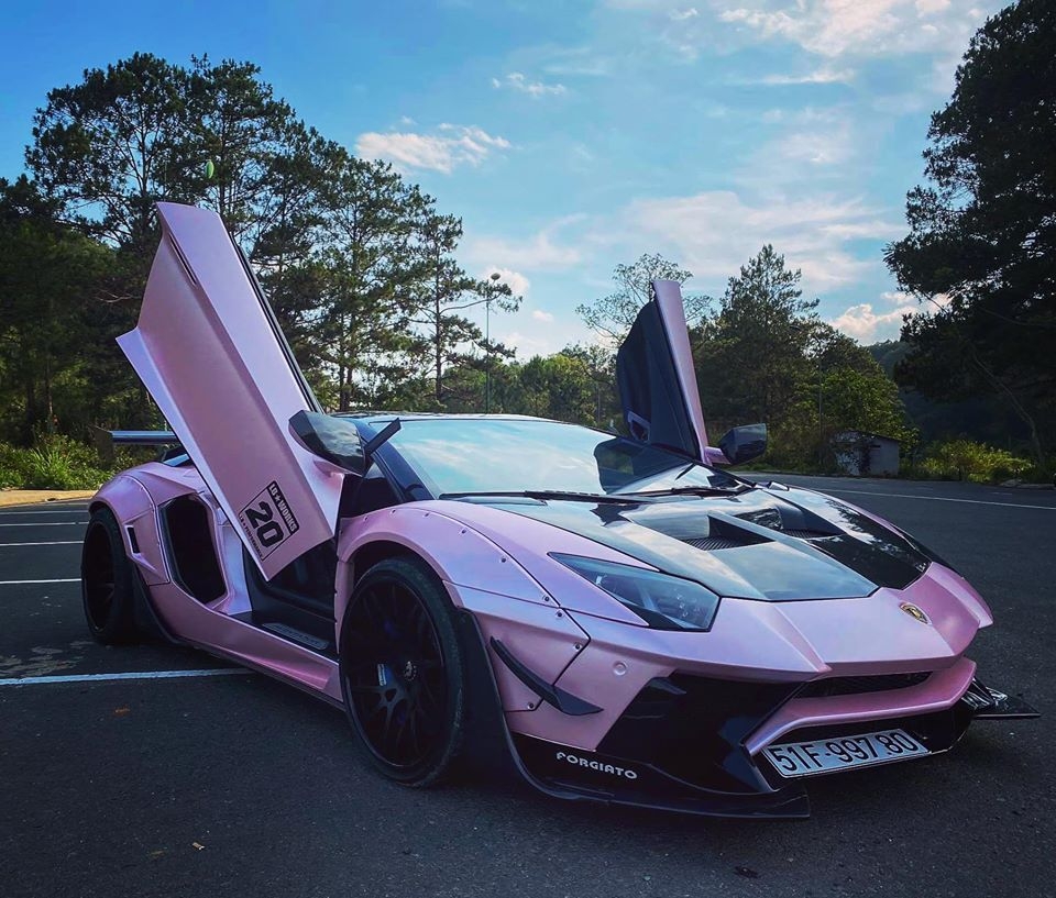 lamborghini aventador liberty walk phien ban nu tinh cua dai gia viet