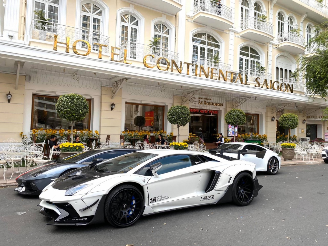 lamborghini aventador liberty walk phien ban nu tinh cua dai gia viet