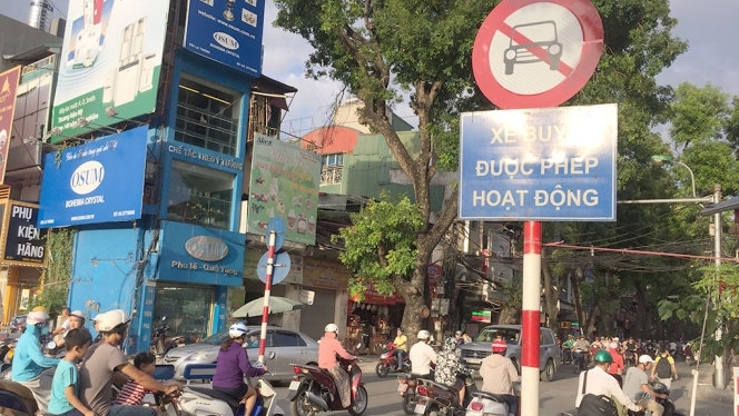 Hà Nội cấm taxi vào giờ cao điểm trên nhiều tuyến phố