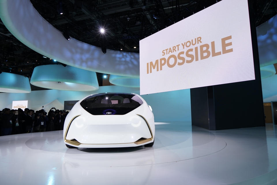 tokyo 2017 toyota tao an tuong voi bo ba concept i ung dung cong nghe ai