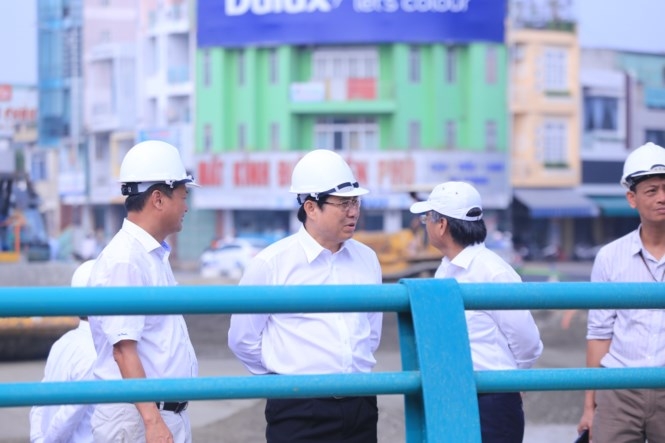 Đà Nẵng: Cận cảnh hầm chui phục vụ APEC trước ngày thông xe da nang can canh ham chui phuc vu apec truoc ngay thong xe