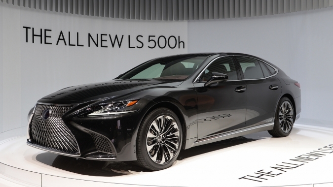 Lexus LS 500h 2018: Tinh hoa công nghệ hybrid hội tụ trên xe sang