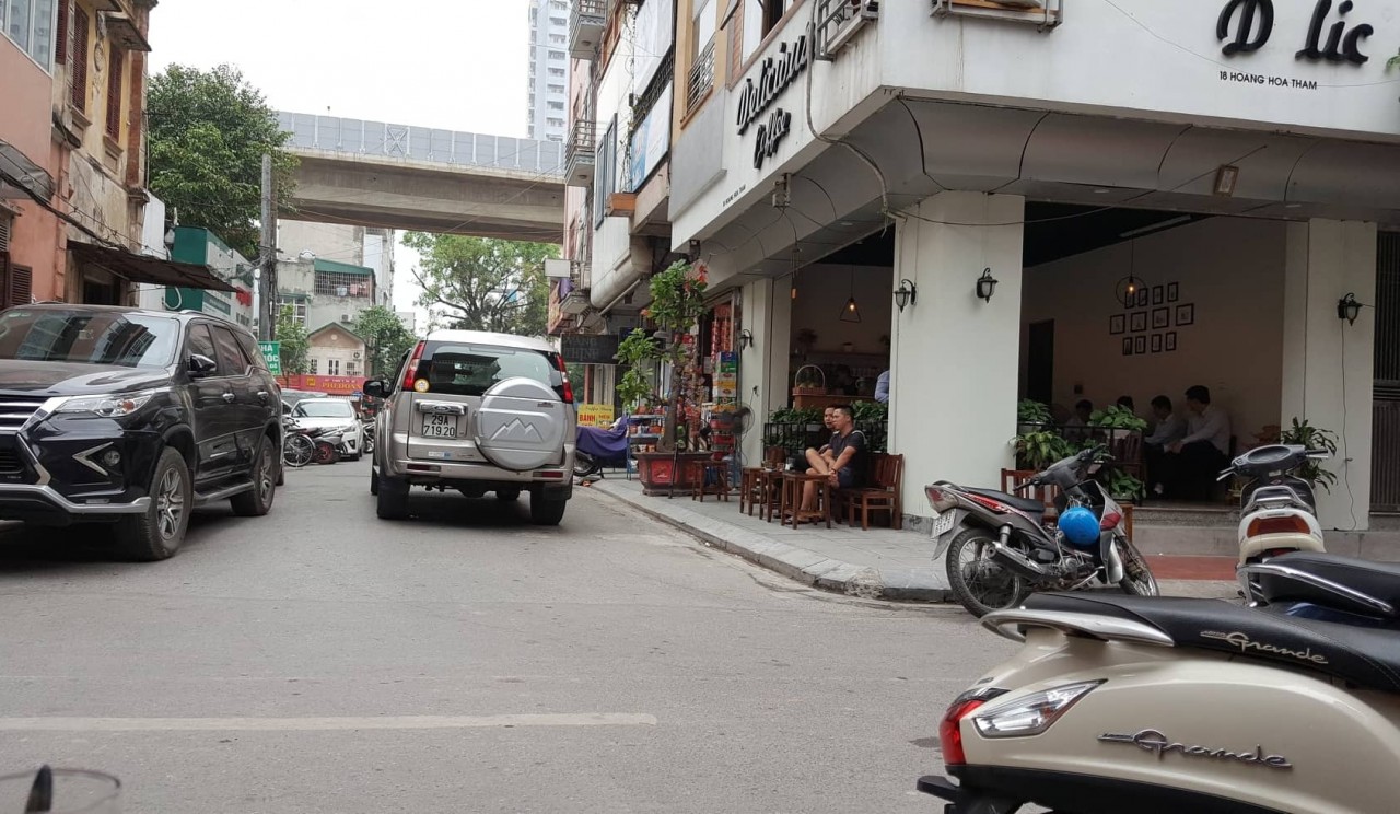 ha dong tran lan tinh trang chiem dung via he long duong tai phuong ha cau