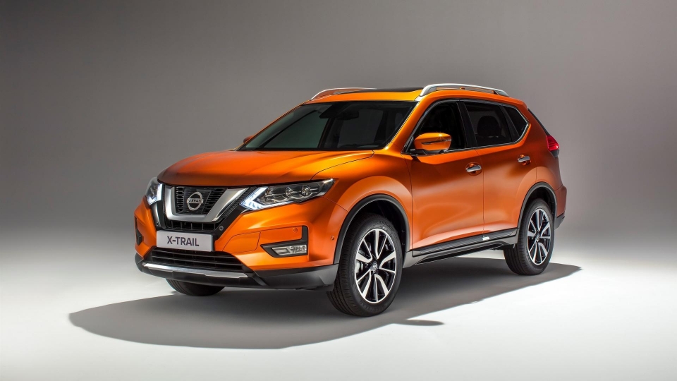 nissan x trail moi ra mat tai chau au bo sung cong nghe tu hanh
