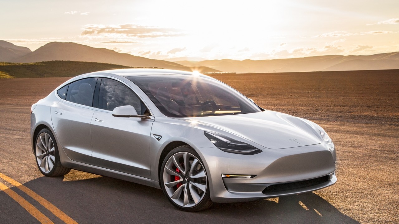 Tesla Model 3 sẽ đến tay chủ nhân vào ngày 28/7