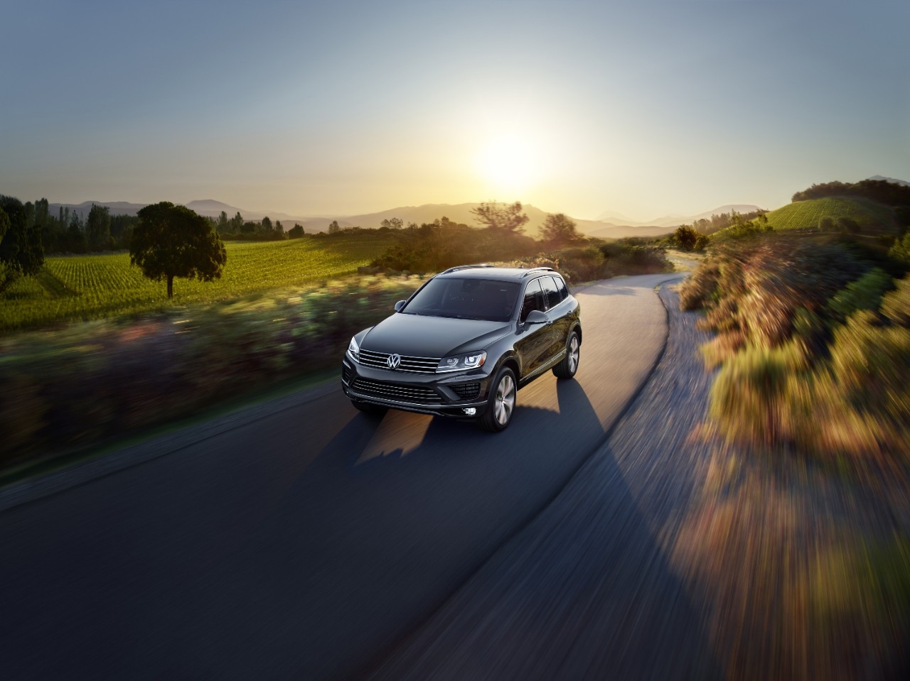 volkswagen khai tu suv touareg tai thi truong my