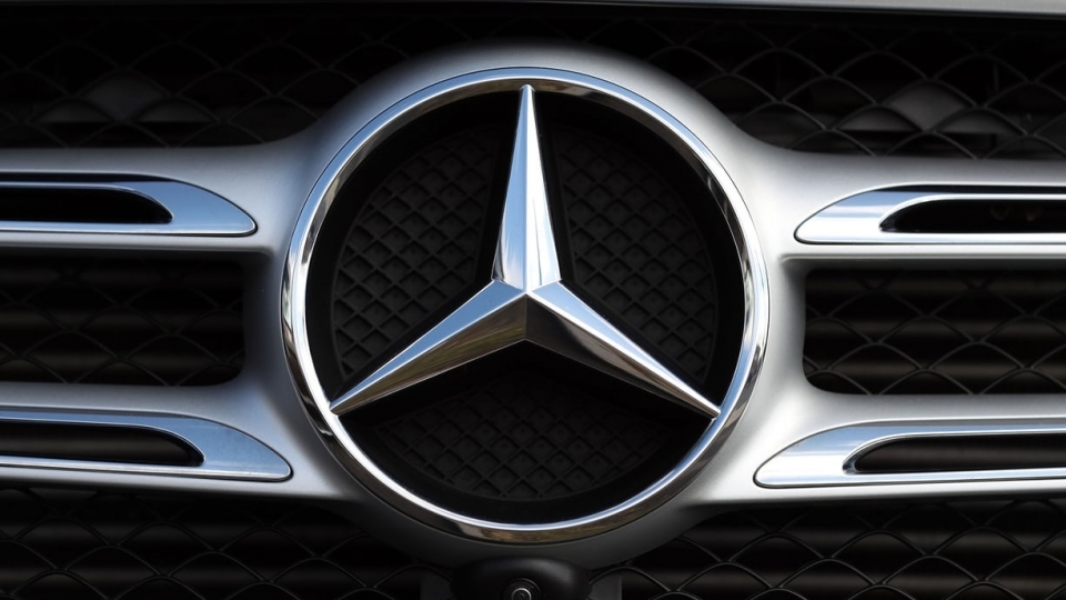 Mercedes-Benz triệu hồi hơn 3 triệu xe động cơ dầu diesel vì khí thải