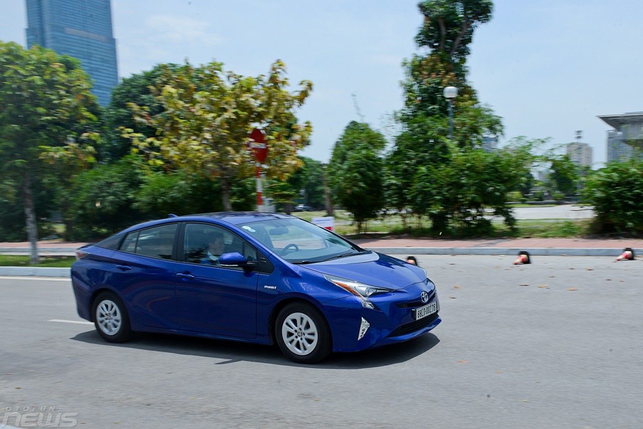 o to hybrid xu huong tat yeu cho giao thong xanh tai viet nam