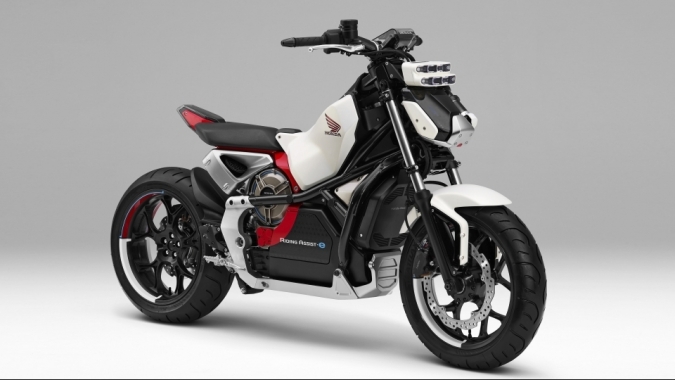 [Tokyo 2017] Honda giới thiệu xe máy điện tự cân bằng Riding Assist-e