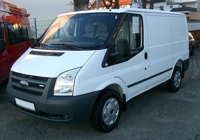 Tổng hợp các đời xe Ford Transit tại Việt Nam