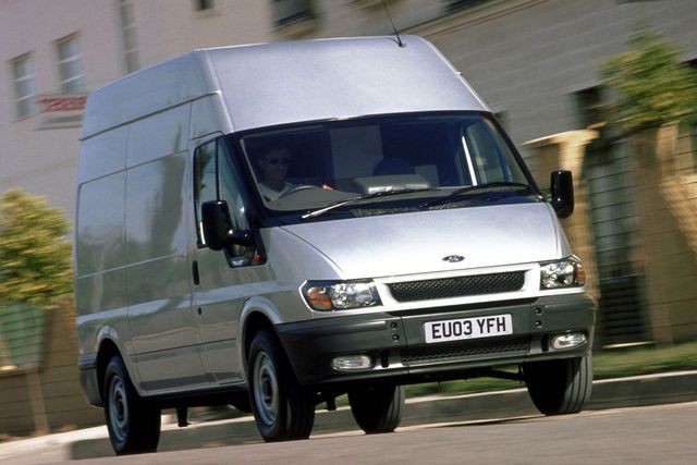 Tổng hợp các đời xe Ford Transit tại Việt Nam