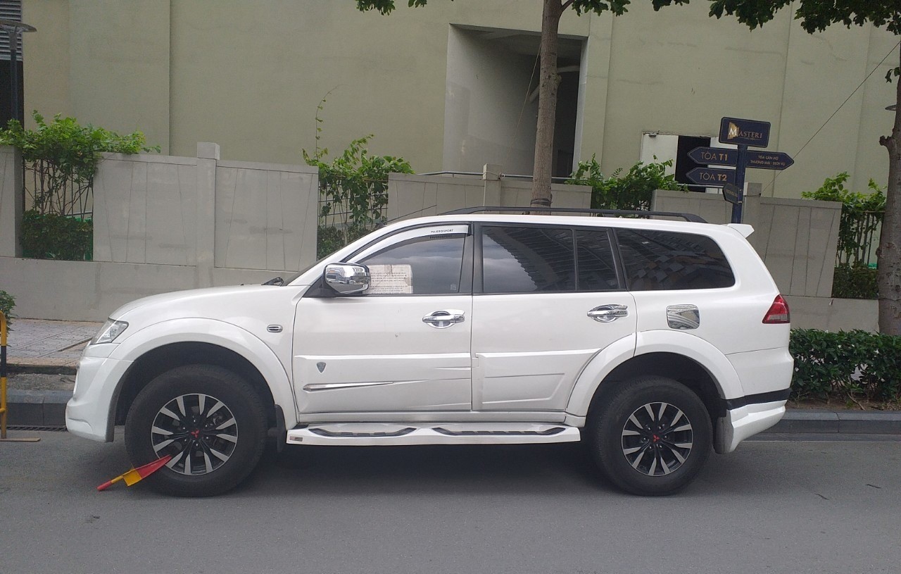 Vụ chủ xe kiện Masteri Thảo Điền: Ban Quản trị khẳng định đội an ninh đã xử lý đúng bảo vệ khóa bánh