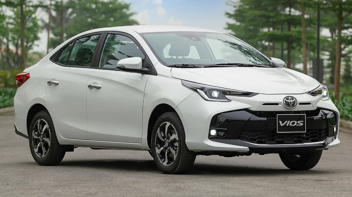 Doanh số Toyota Vios thấp kỷ lục ở mức khó tin, dưới cả Mitsubishi Attrage