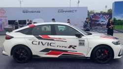 nhieu thong tin thu vi ve civic type r duoc tiet lo tai honda thanks day