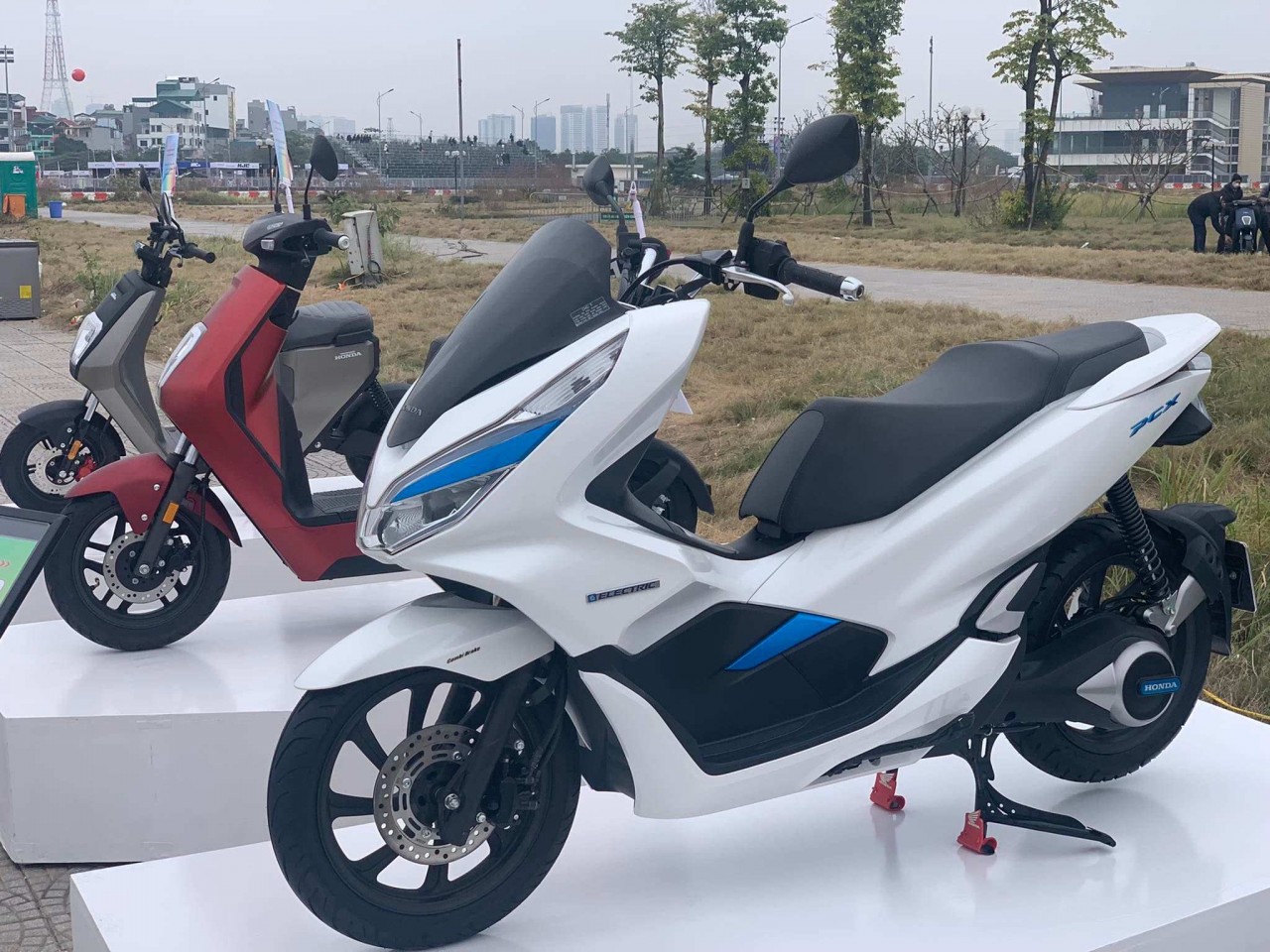 Xe Máy Điện Honda Pcx Electric Về Việt Nam Khó Bán | Otofun News